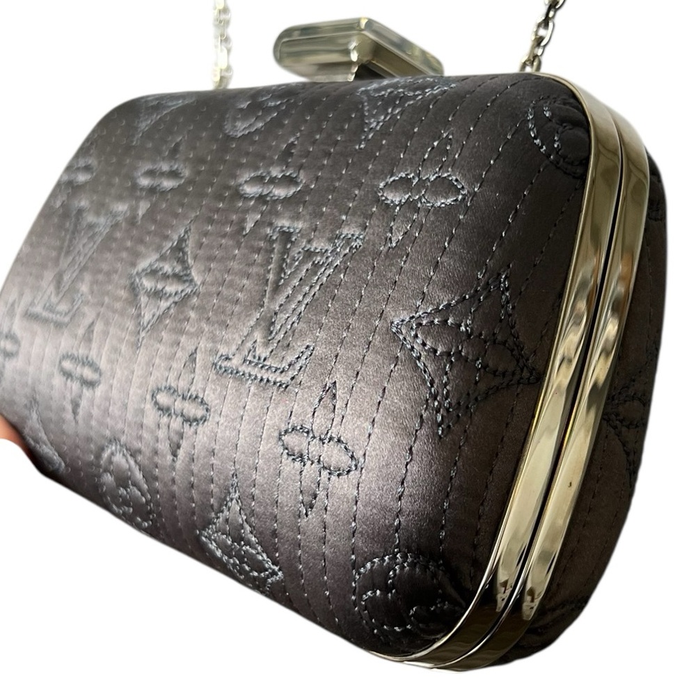 Limited edition Louis Vuitton Purple Gray Evening Clutch with chain strap - Picture 3 of 16